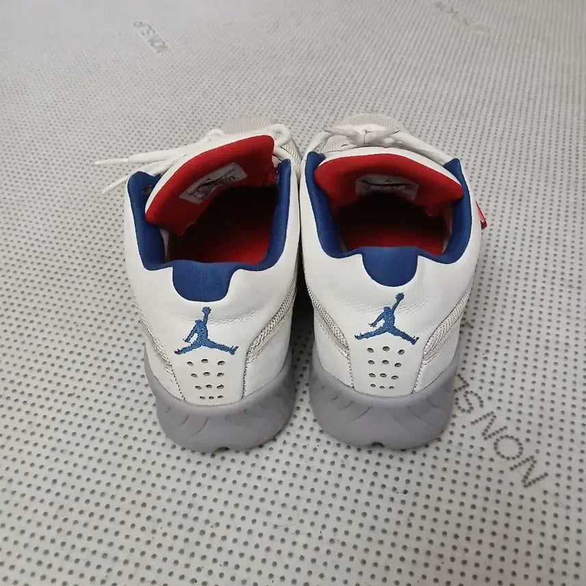 [BUNJANG] Nike Air Jordan J23 Gold Sneakers / 나이키 에어 조던 J23 골드