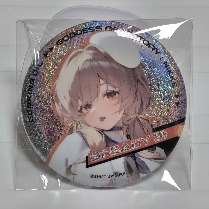 [BUNJANG] Nikke Brady Hologram Can Badge Ver. 3 / 승리의 여신 니케 홀로그램 캔 뱃지 Ver.3 - 브래디