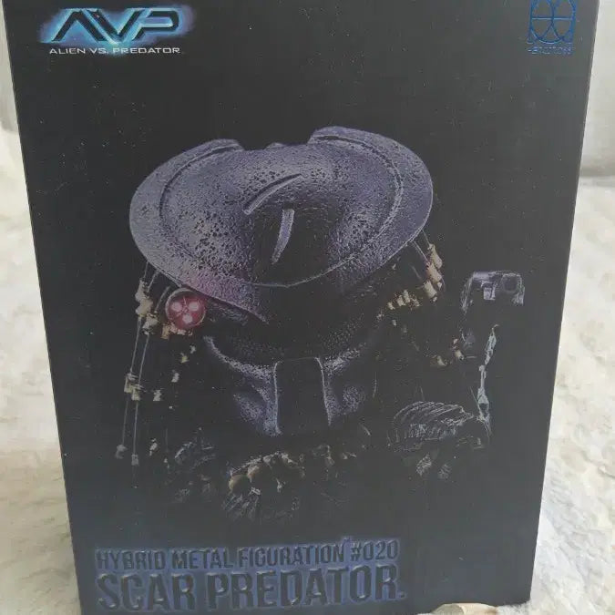 [SOLD OUT] 에일리언 vs 프레데터 스카 프레데터 피규어