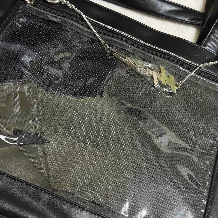 [BUNJANG] aespa Guangzhou MD Popup Bag Leather Crossbody Pouch / 에스파 중국 광저우 엠디 팝업 가방 가죽 가방 크로스백 파우치 포카