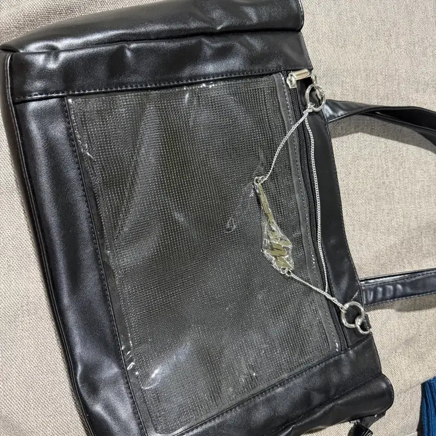 [BUNJANG] aespa Guangzhou MD Popup Bag Leather Crossbody Pouch / 에스파 중국 광저우 엠디 팝업 가방 가죽 가방 크로스백 파우치 포카