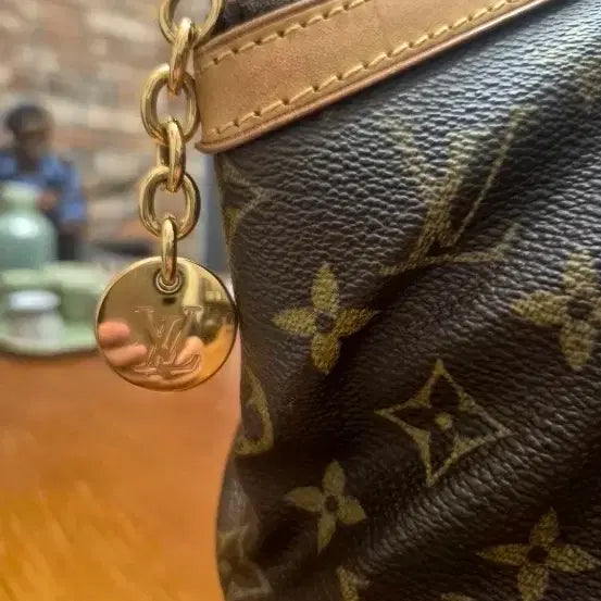[BUNJANG] Louis Vuitton Tivoli GM Monogram Handbag / 루이비통 티볼리 GM 모노그램 가방