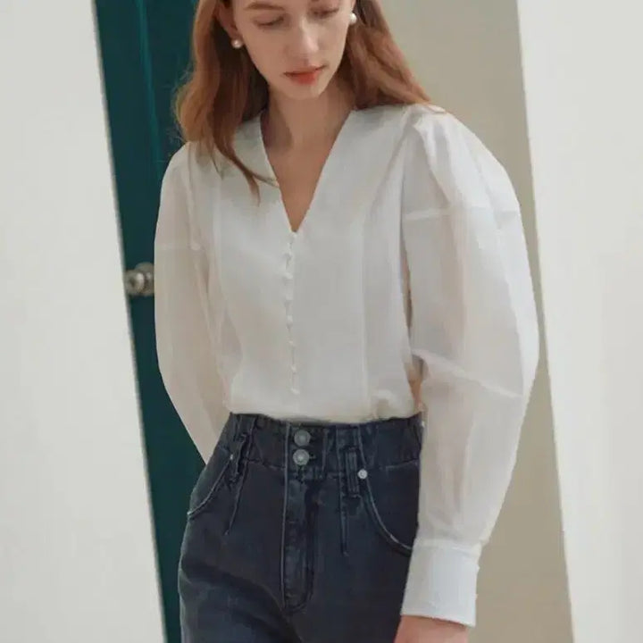 [BUNJANG] Loeuvre Puff Sleeve Blouse / 루에브르 퍼프 슬리브 블라우스