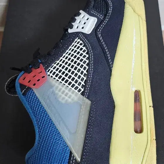 [BUNJANG] Jordan 4 Union Off Noir Sneakers / 조던4X유니온 오프느와르