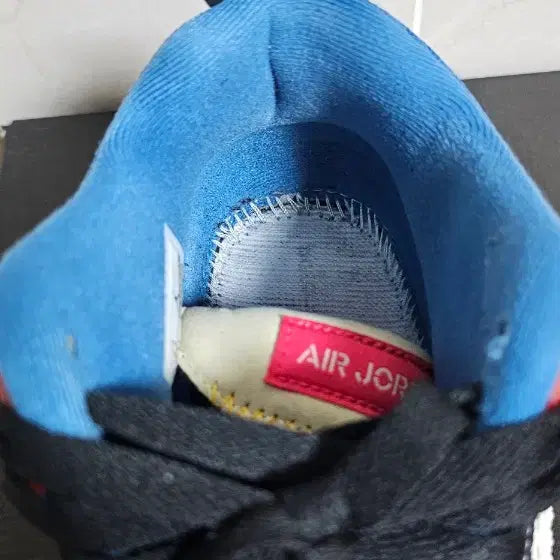 [BUNJANG] Jordan 4 Union Off Noir Sneakers / 조던4X유니온 오프느와르