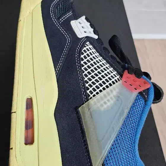 [BUNJANG] Jordan 4 Union Off Noir Sneakers / 조던4X유니온 오프느와르