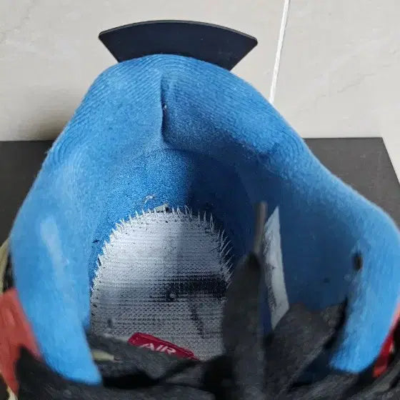 [BUNJANG] Jordan 4 Union Off Noir Sneakers / 조던4X유니온 오프느와르