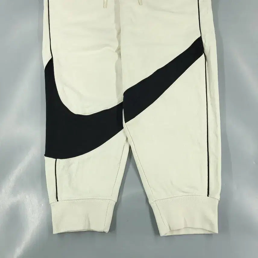 [BUNJANG] Nike Light Beige Black Swoosh Jogger Pants / 나이키 라이트베이지 블랙 스우시 빅로고 파이프라인 올드스쿨 밴딩 조거팬츠