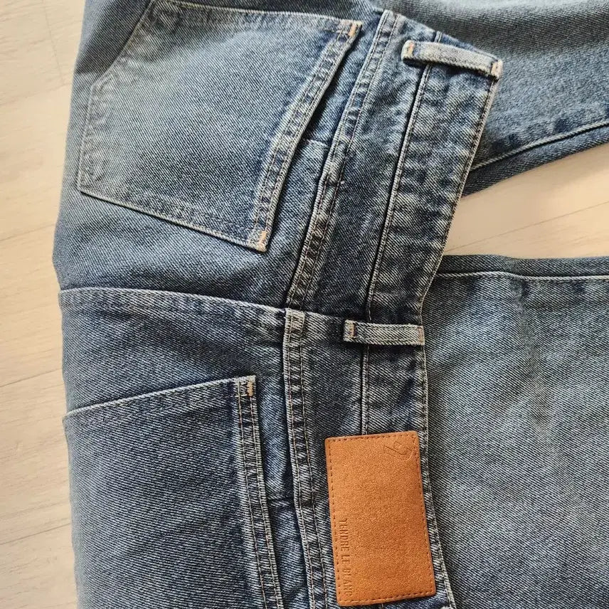 [BUNJANG] SJ Straight Fit Jeans / SJ 스트레이트핏 청바지