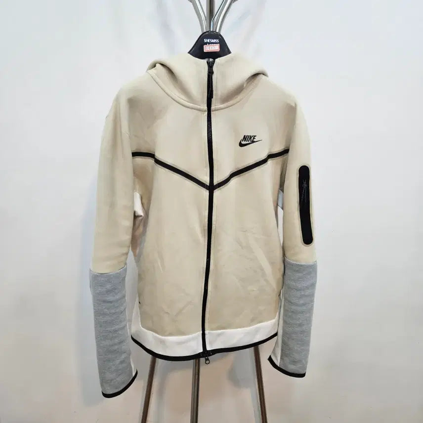 [BUNJANG] Nike Techfit Hoodie Zip-up L / 나이키 테크핏 후드 집업 L