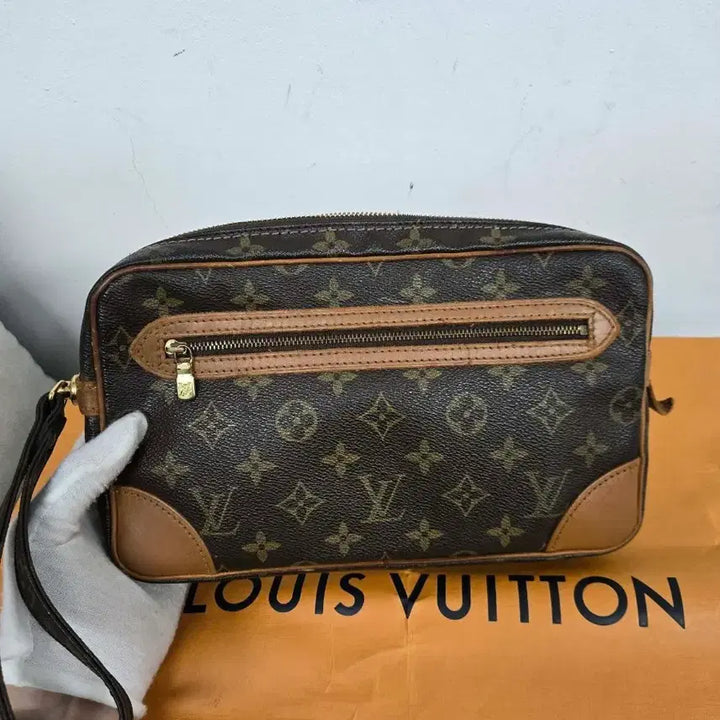 [BUNJANG] Louis Vuitton Mali Dragon Pouch Bag / [정품] 루이비통 말리 드래곤 파우치백