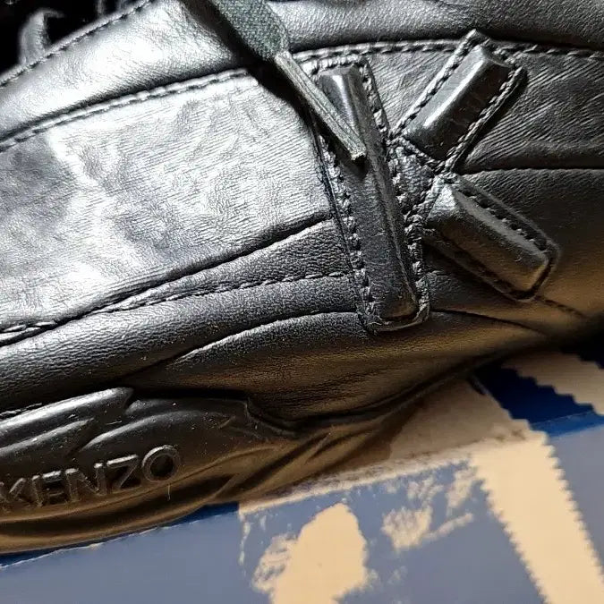 [BUNJANG] KENZO Black Leather Sneakers / KENZO 겐조 블랙 레더 스니커즈