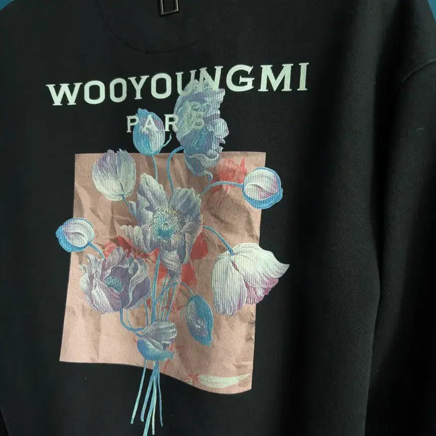 [BUNJANG] Wooyoungmi 3D Flower Back Logo Sweatshirt Black / [신품급 / 44사이즈] 우영미 24FW 3D 플라워 백로고 맨투맨 블랙