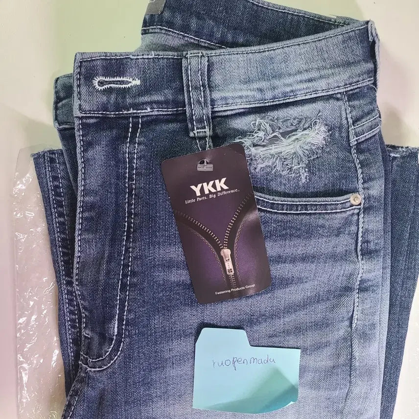 [BUNJANG] Coolsis White Bootcut Jeans / 쿨시스 청바지 새 상품 13만원 => 9만원 새 상품 비닐 포장까지
