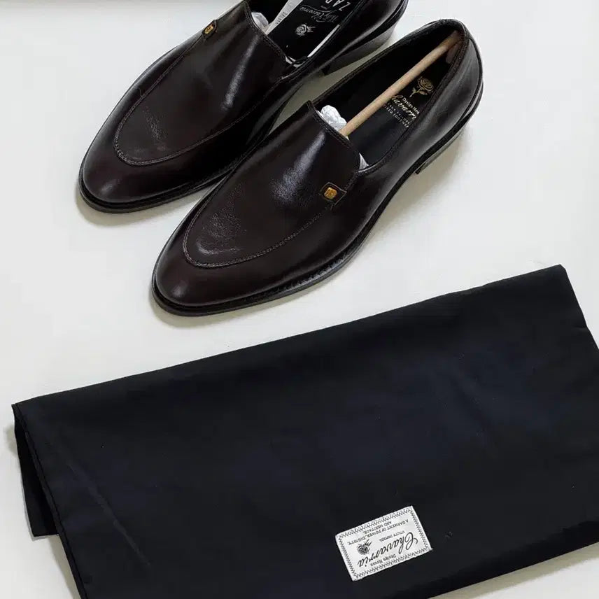 [SOLD OUT] 윌리차바리아 자라 레더 브라운 로퍼
