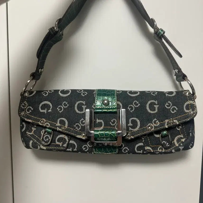 [BUNJANG] Guess Y2K Denim Shoulder Bag / guess 게스 y2k 숄더백 가방