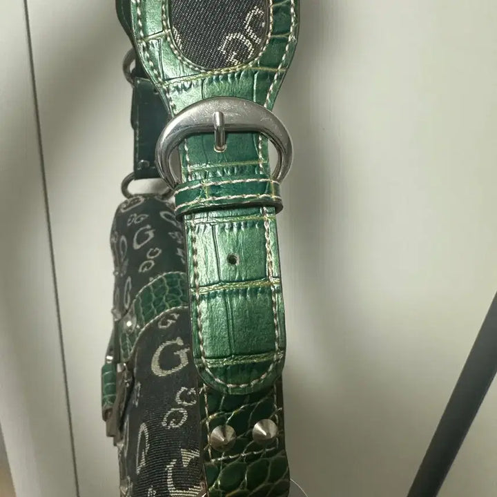 [BUNJANG] Guess Y2K Denim Shoulder Bag / guess 게스 y2k 숄더백 가방