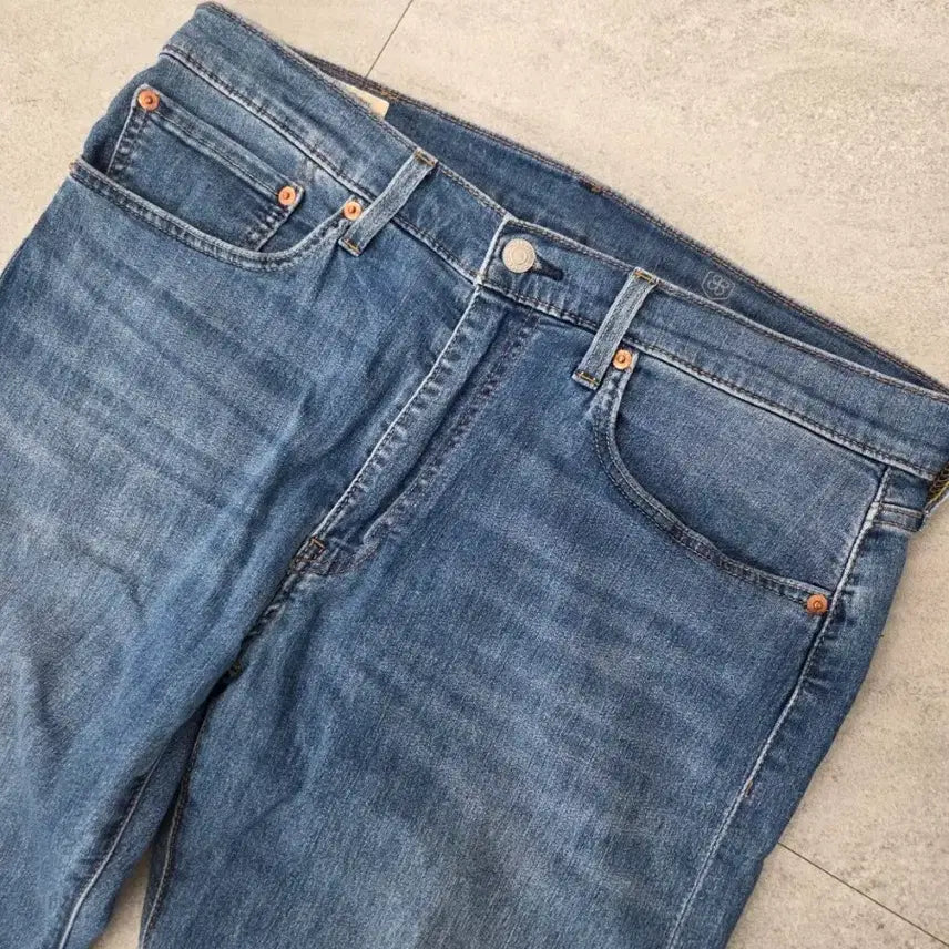 [SOLD OUT] [LEVI&