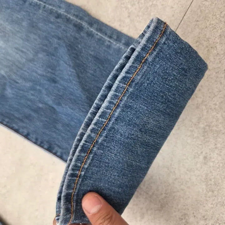 [SOLD OUT] [LEVI&