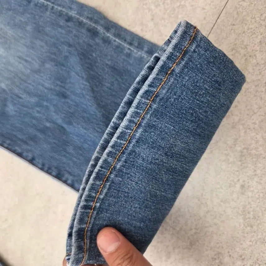 [SOLD OUT] [LEVI&