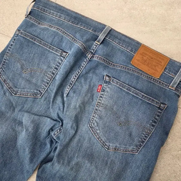 [SOLD OUT] [LEVI&