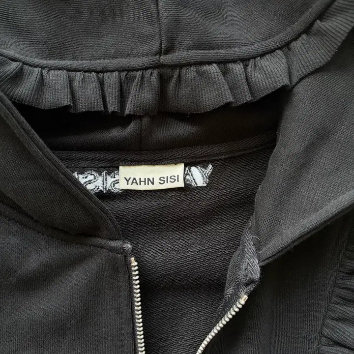 [BUNJANG] YAHN SISI Frill Hooded Zip-up Set Black / 미착용) YAHN SISI 얀시시 프릴 후드 집업 세트 블랙