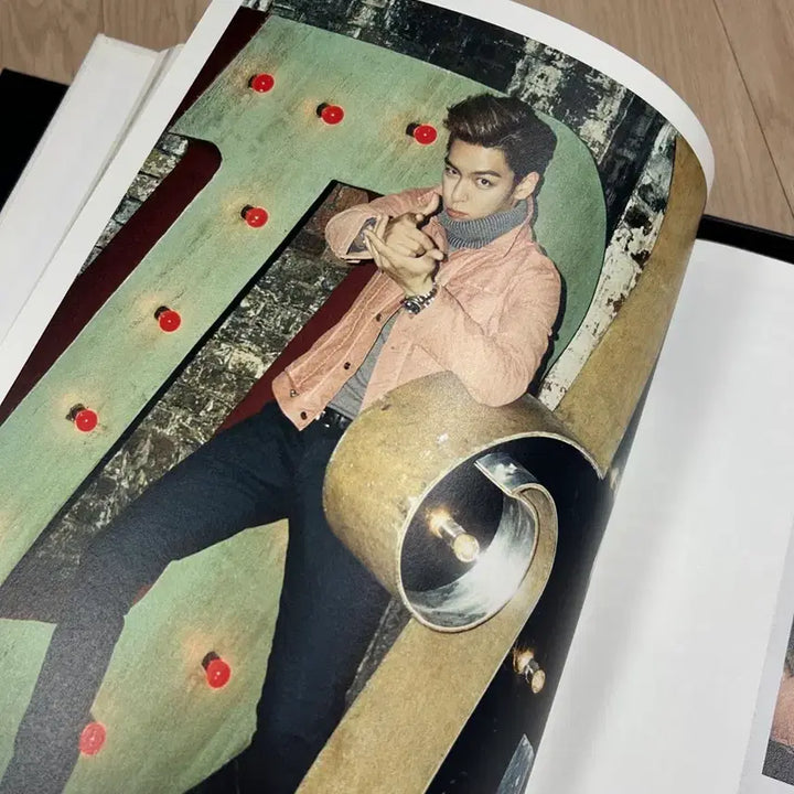 [BUNJANG] Bigbang Extra Ordinary Photobook / 빅뱅 Extra ordinary 포토북