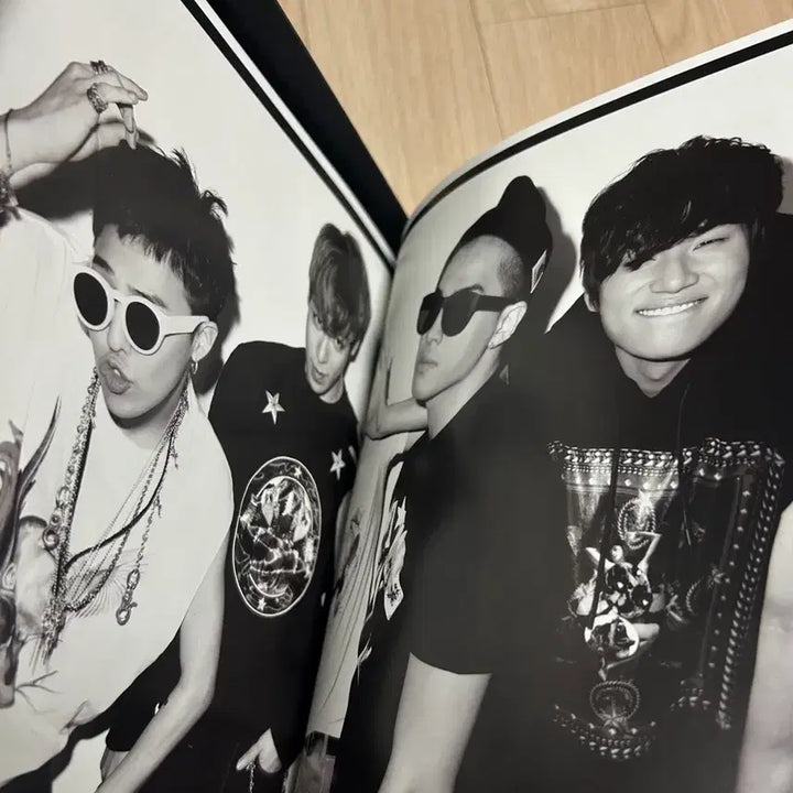 [BUNJANG] Bigbang Extra Ordinary Photobook / 빅뱅 Extra ordinary 포토북
