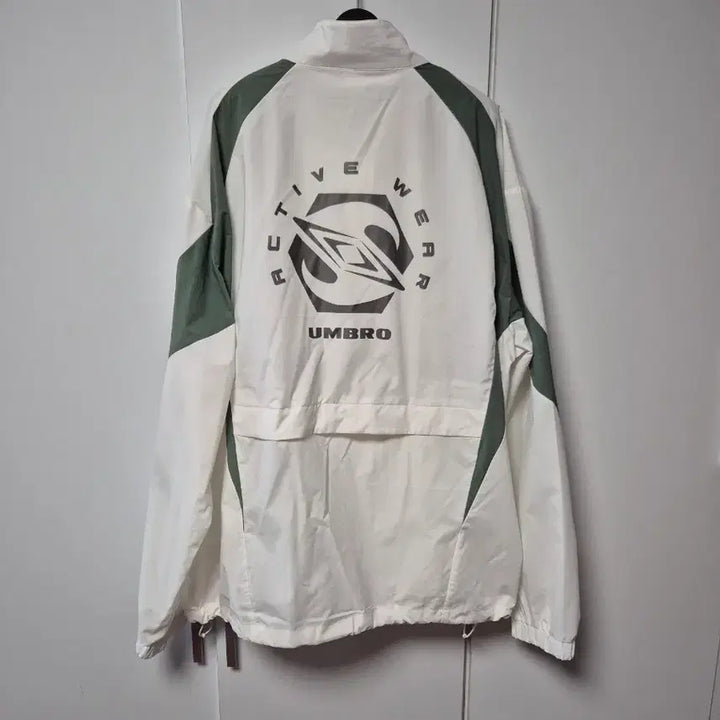 [BUNJANG] Umbro Double Cut Stand Neck Windbreaker Jacket / 엄브로 더블컷 스탠넥 바람막이 자켓 110사이즈