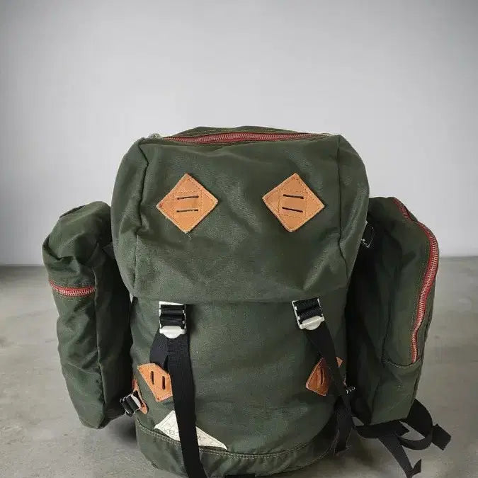 [SOLD OUT] KELTY 홀리팩 올리브색 백팩 가방