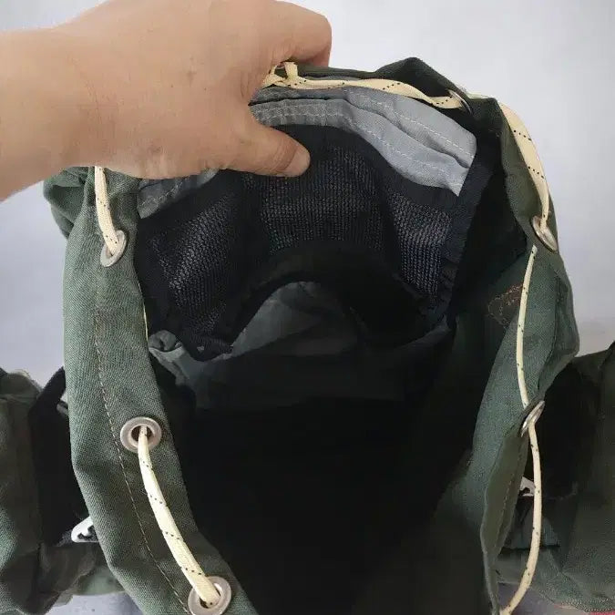 [SOLD OUT] KELTY 홀리팩 올리브색 백팩 가방