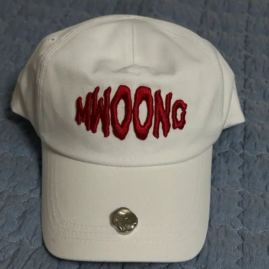 [SOLD OUT] [Free] MWOONG 뭉 피어싱 볼캡 화이트