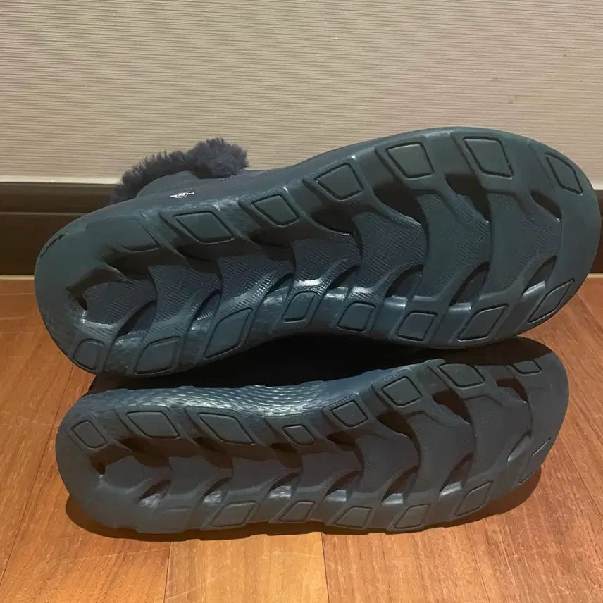 [BUNJANG] Skechers Fleece-Lined Cold Weather Boots 230mm / 스케쳐스 기모 방한 부츠 230mm