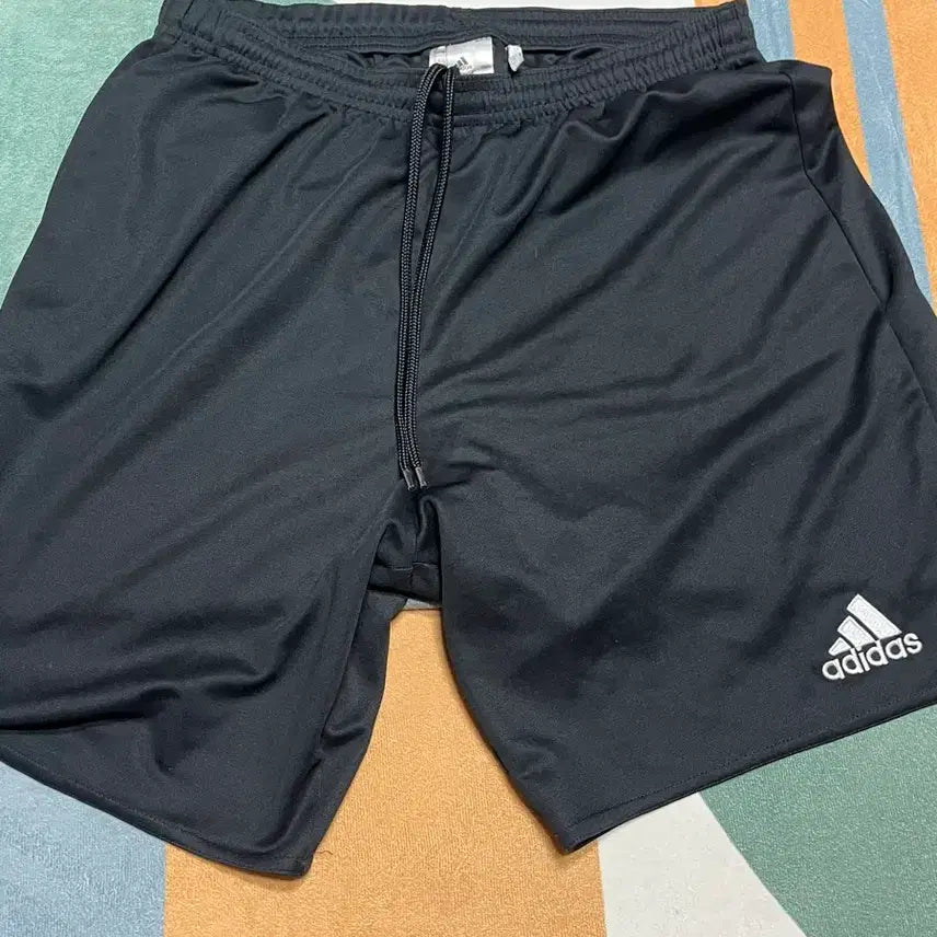 [BUNJANG] Adidas Black Shorts / 아디다스 반바지