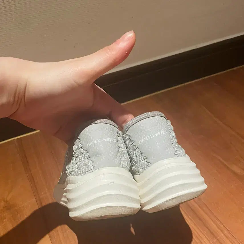 [BUNJANG] Skechers Memory Foam Slip-on Shoes / 스케쳐스 메모리폼 슬립온 230mm