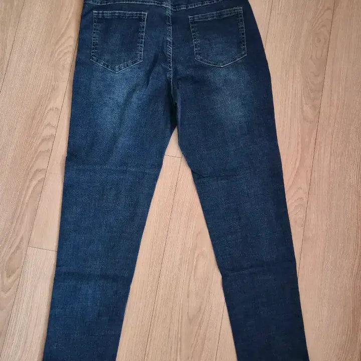 [BUNJANG] Unbranded M Size Jeans / 청바지 M사이즈 (새거)