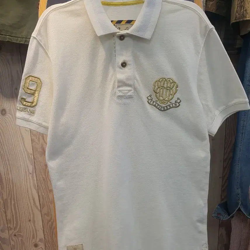 [BUNJANG] Bean Pole Jeans Celtic Embroidery Short Sleeve Polo Shirt (Size 95) / [95] 빈폴진 골드 셀틱 자수 반팔 카라티 (상태 좋음)