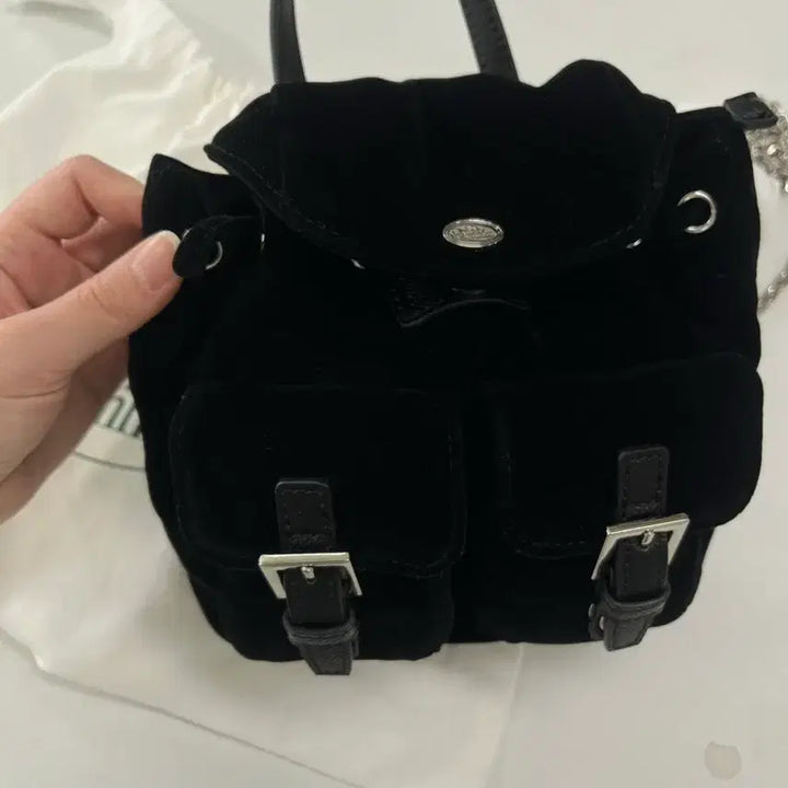 [SOLD OUT] 더바넷 모브벨벳 체인백팩 블랙 새상품