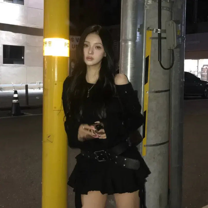 [BUNJANG] Kaki Point Ruffle Layered Sleeveless Top / 카키포인트 Ruffle Layered Sleeveless (black)