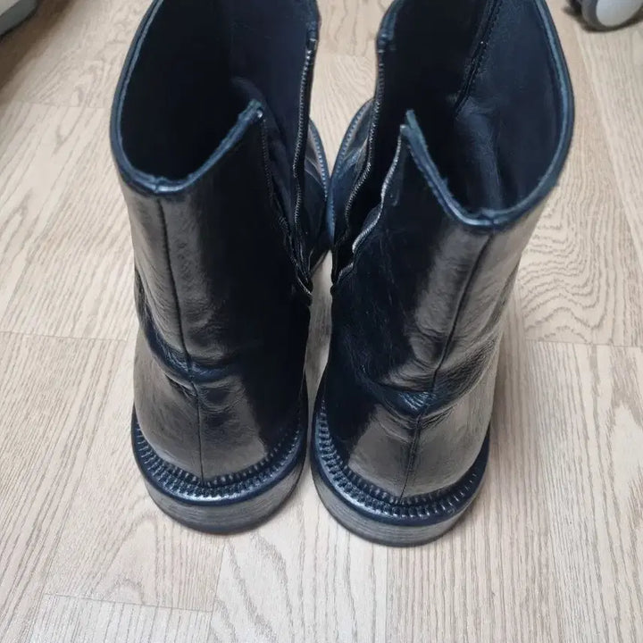 [BUNJANG] Gradas 01 Boots / 그라더스 부츠 01   41  사이즈 260
