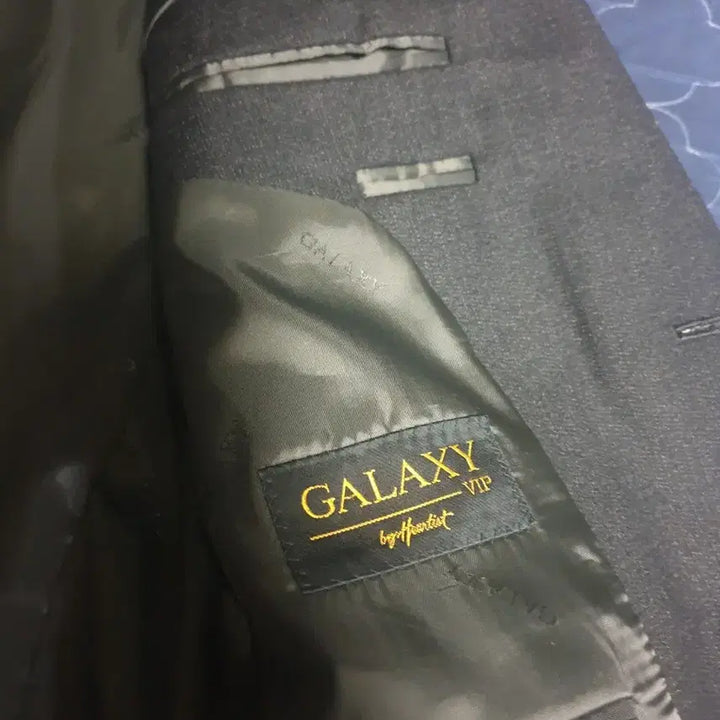 [BUNJANG] Samsung Galaxy VIP Golden Tex Cashmere Blazer / (제일모직) 갤럭시 VIP 골든텍스 캐시미어 블레이저 딥그레이 (100)