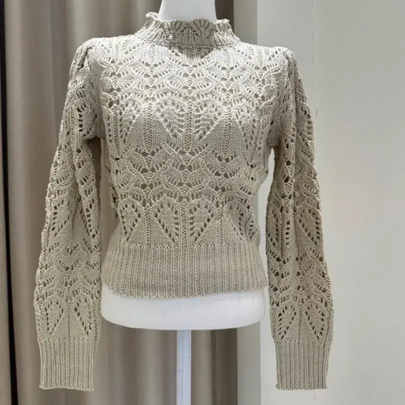 [BUNJANG] Lace See-through Cable Knit Cream Sweater / 레이스 시스루 꽈배기 니트 크림