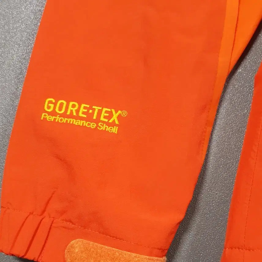 [BUNJANG] K2 Gore-Tex Windbreaker Hooded Jacket Orange (Women&