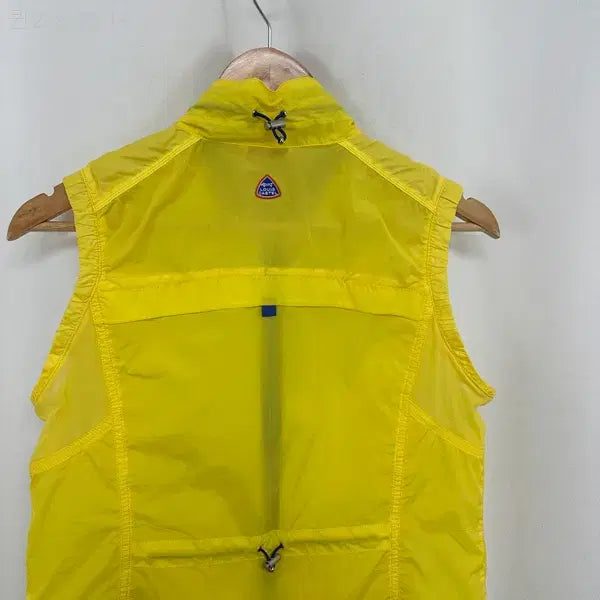 [SOLD OUT] 루이까스텔 여자 골프 얇은 조끼 옐로우 95