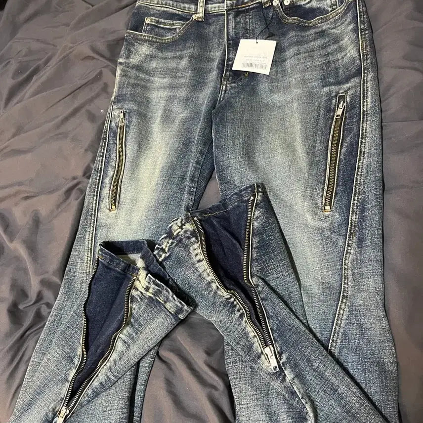 [BUNJANG] Nextdoor Lips Flare Jeans / 넥스트도어립스 플레어진 바지