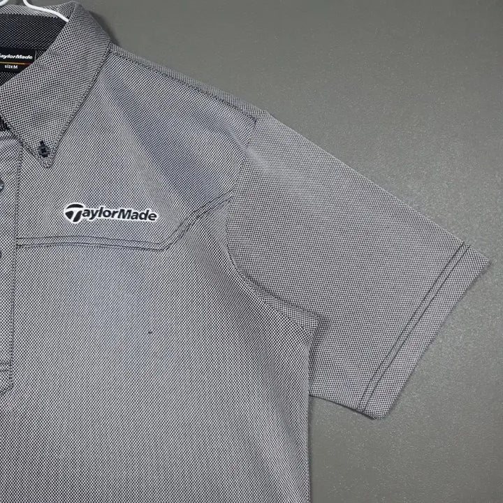 [BUNJANG] TaylorMade Golf Button-Down Polo Shirt (Gray) / M (95) 테일러메이드 골프 버튼다운 반팔 카라티 폴로 셔츠 그레이