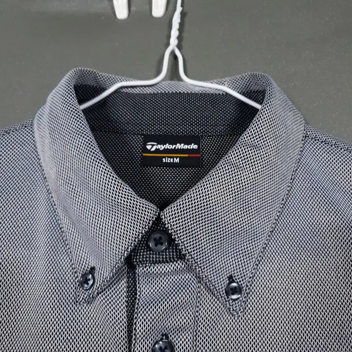 [BUNJANG] TaylorMade Golf Button-Down Polo Shirt (Gray) / M (95) 테일러메이드 골프 버튼다운 반팔 카라티 폴로 셔츠 그레이