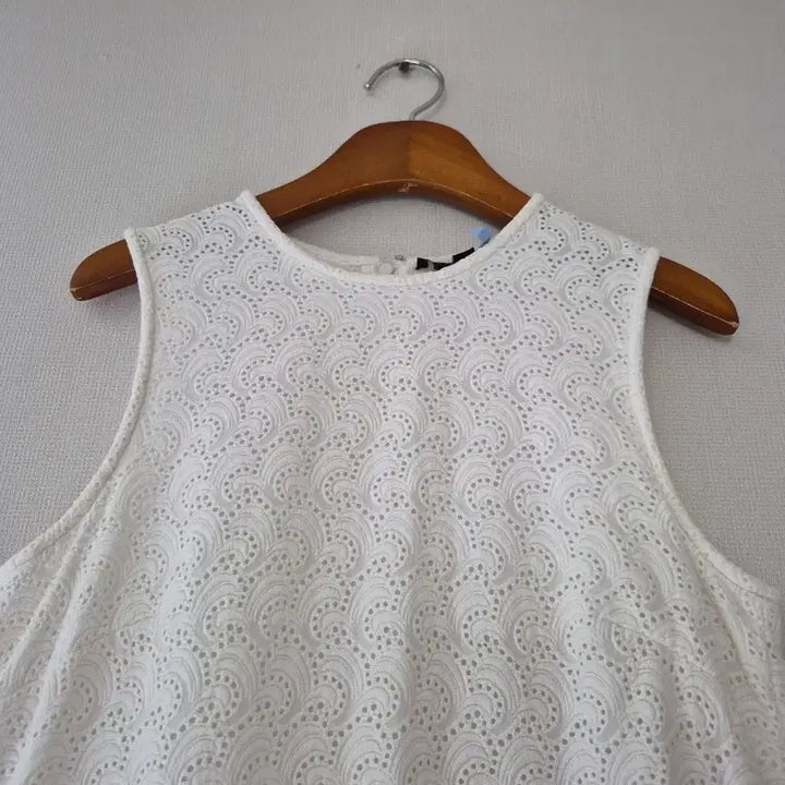 [BUNJANG] Theory White Lace Sleeveless Dress / [띠어리]화이트 레이스 민소매 원피스