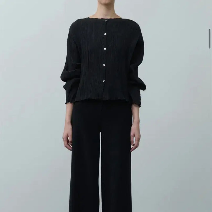 [SOLD OUT] 제이청 Ziggle pleats cardi-blous 블랙