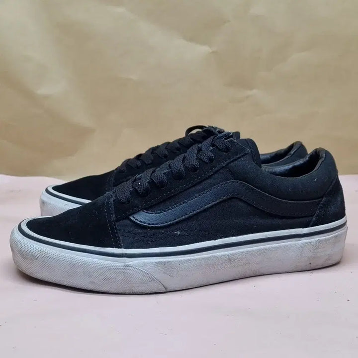 [BUNJANG] Vans Old Skool Black Sneakers (225) / 반스 올드스쿨 블랙 스니커즈 225